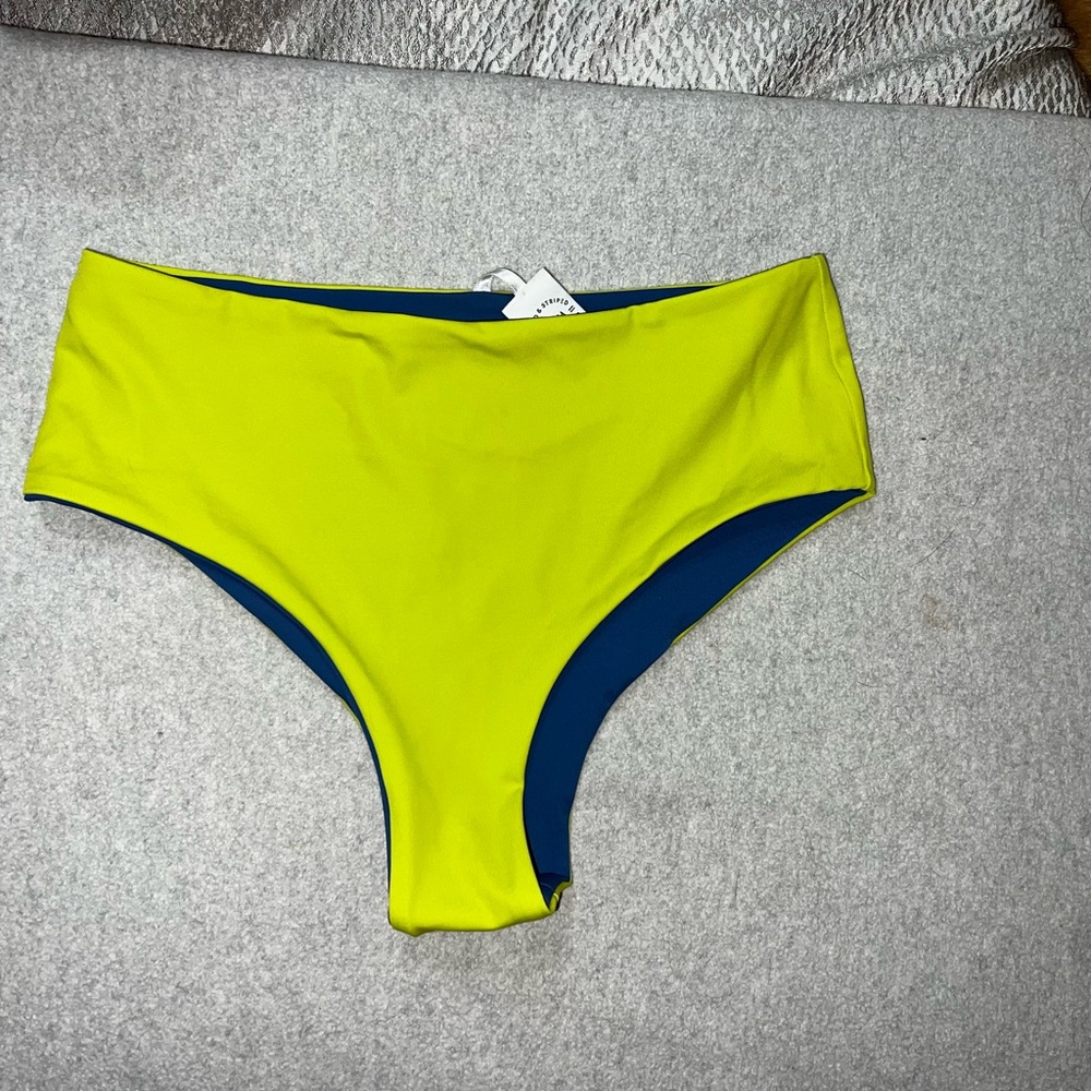 Solid & Striped Reversible Cheeky Bikini Bottom - image 2